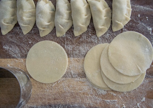 Création des gyozas Création des gyozas